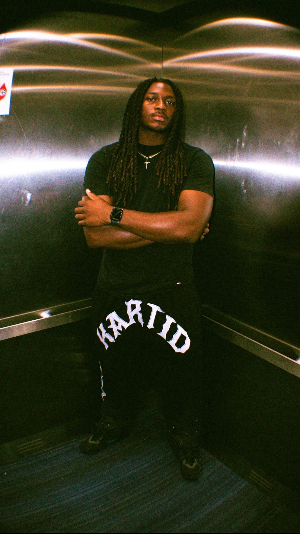 NEW ERA BLACK PANTS