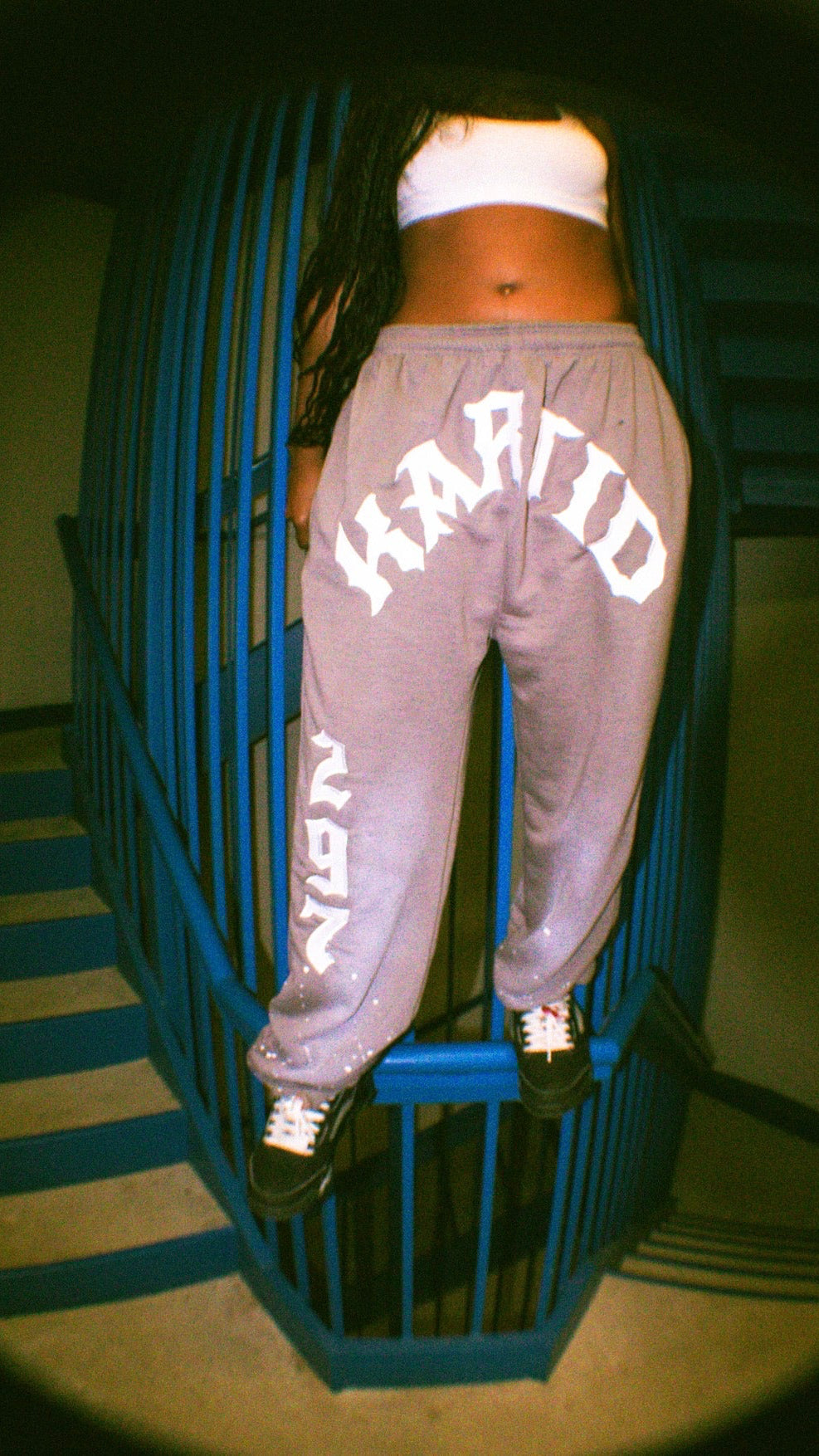 NEW ERA GREY PANTS
