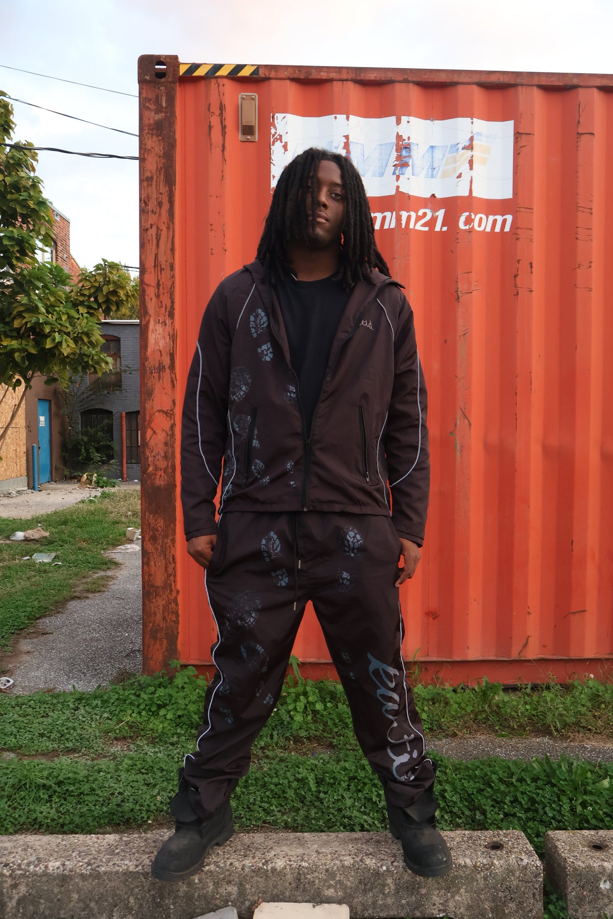 Blackout Windbreaker Pants
